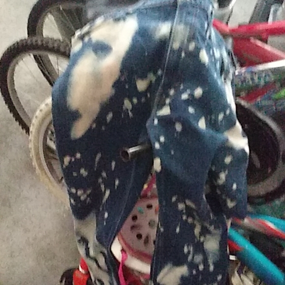 levis - Picture 2 of 5